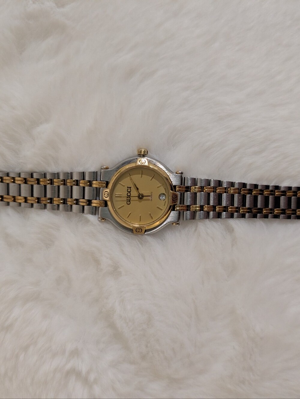 Gucci Two-Tone Silver and Gold Dial Women's Watch - Picture 12 of 12